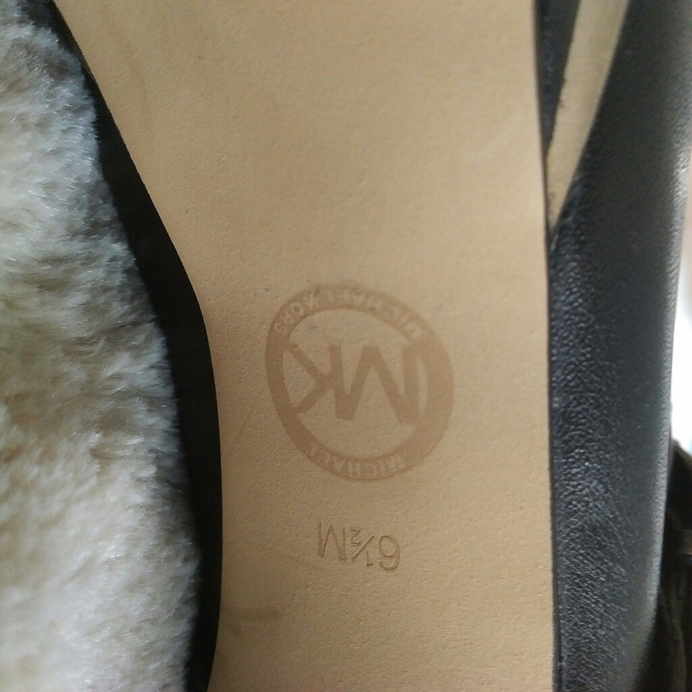 Michael kors short boots - Picture 4 of 4